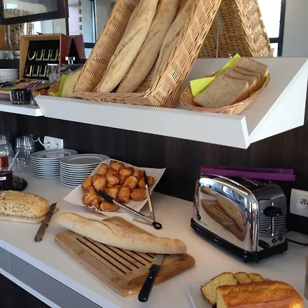 Hotell The Originals City, Novella Confort, Nantes Est Carquefou