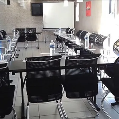 The Originals City, Novella Confort, Nantes Est Hotel 2*