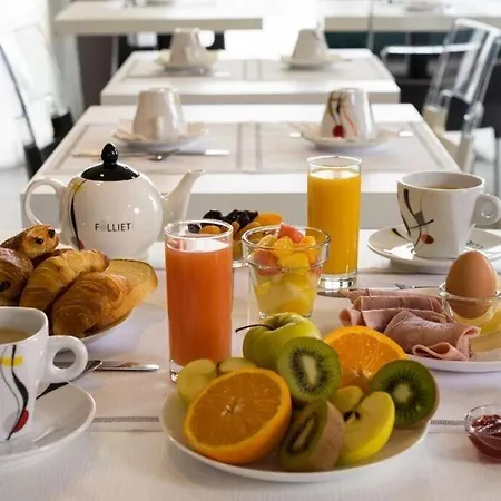 Hotell The Originals City, Novella Confort, Nantes Est