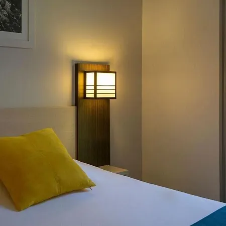 The Originals City, Novella Confort, Nantes Est Hotel 2*