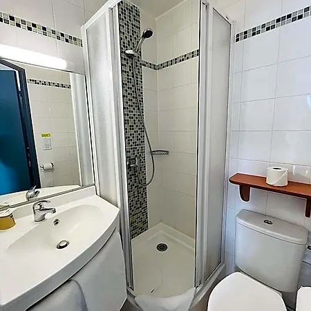 Hotel The Originals City, Novella Confort, Nantes Est