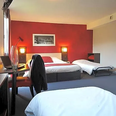 Hotel The Originals City, Novella Confort, Nantes Est 2*