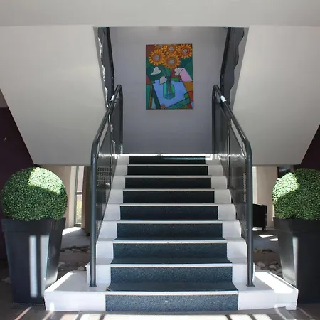 Hotel The Originals Access, Nantes Est